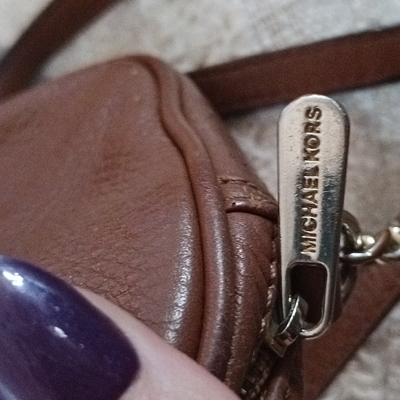 Michael Kors brown small crossbody chained bag❤️ - Picture 4 of 14